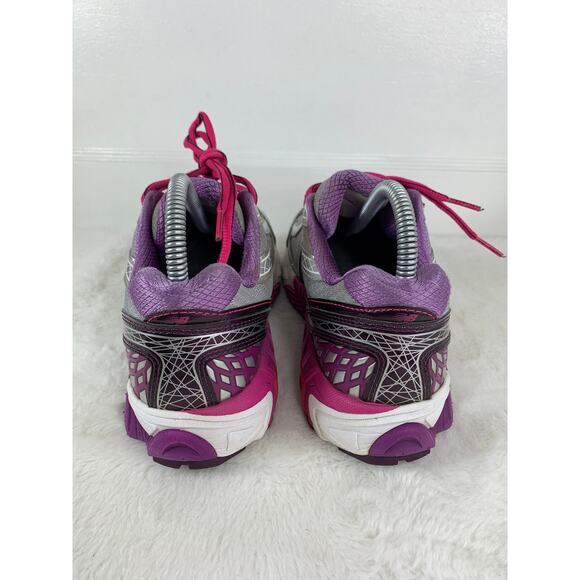 New Balance 1340v2 Women’s Running Shoes Gray Purple Size 7.5 - Picture 3 of 10